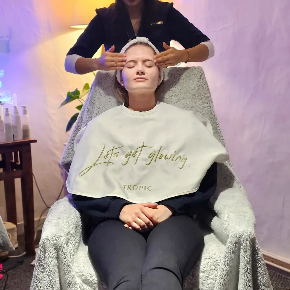 Relaxing massage therapy 6